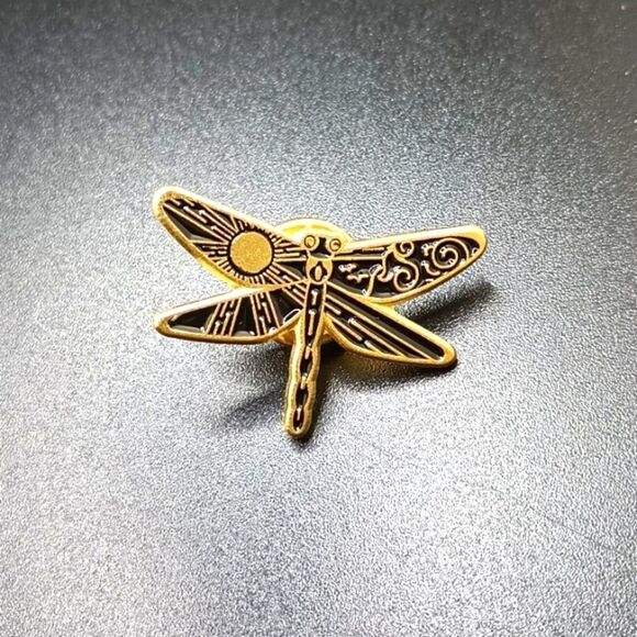 DRAGONFLY pin with sun - Picture 1 of 5